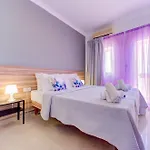 Exquisite Penthouse With Jacuzzi 2 Bedroom Apartament Sliema
