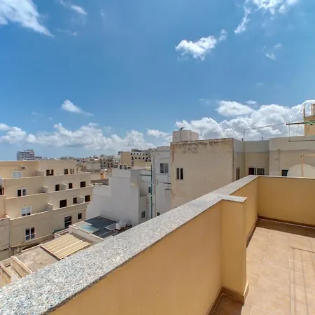 דירה Exquisite Penthouse With Jacuzzi 2 Bedroom *