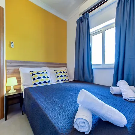 Apartment Exquisite Penthouse With Jacuzzi 2 Bedroom *