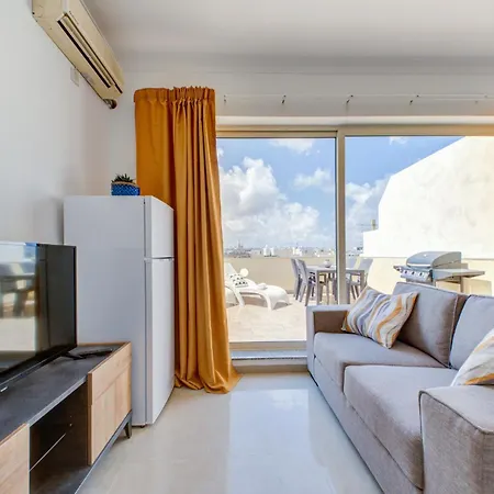 Exquisite Penthouse With Jacuzzi 2 Bedroom